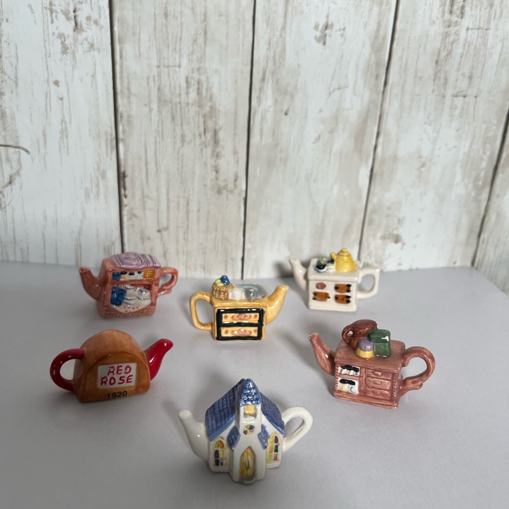Vintage Miniature Red Rose Tea pot trinket collection